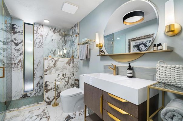 Bathroom, Interior, Marble, Marble Walls, Recessed Lighting