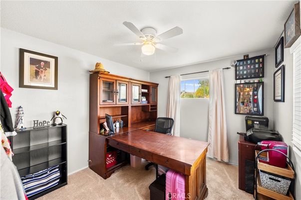 Home Office, Interior
