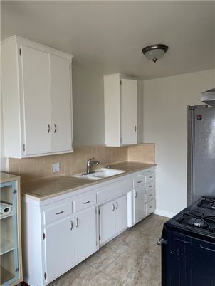 Interior, Kitchen, Tile Countertops