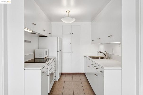 Interior, Kitchen, Pendant Lights