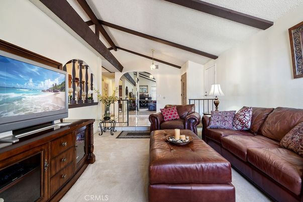 Interior, Living room, Pendant Lights, Wooden Beams