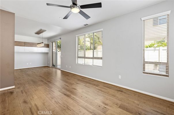 Empty room, Interior, Pendant Lights, Wood Texture Flooring