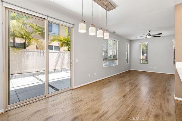 Empty room, Interior, Pendant Lights, Wood Texture Flooring