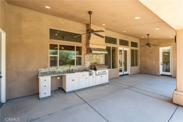 Exterior, Recessed Lighting
