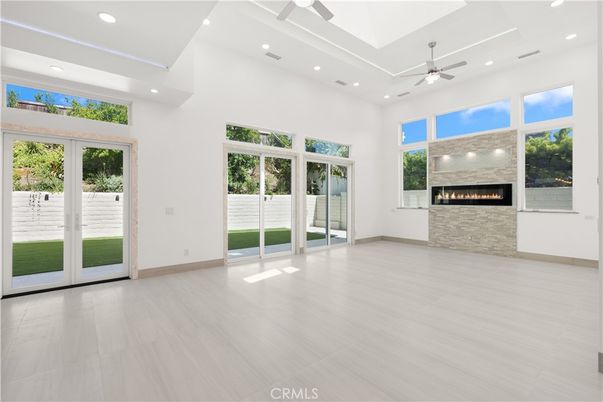 Empty room, Fireplace, Interior, Recessed Lighting