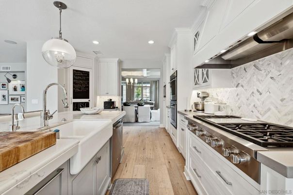 Interior, Kitchen, Living room, Pendant Lights, Recessed Lighting, Stainless Steel Appliances, Wood Texture Flooring