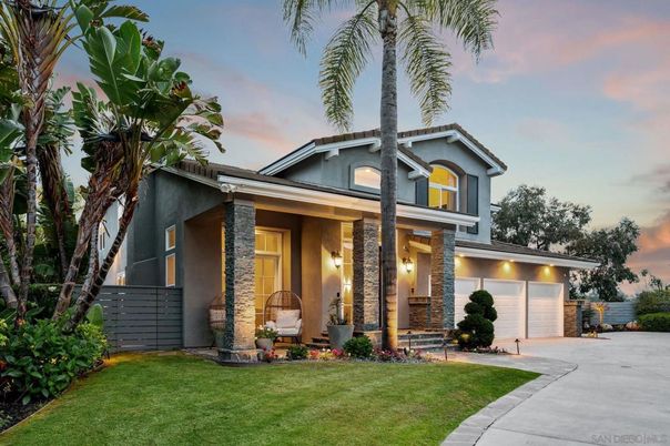 Attached, Exterior, Facade, Modern
