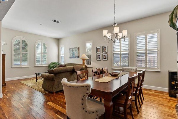 Chandelier, Dining room, Interior, Living room, Wood Texture Flooring