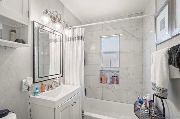 Bathroom, Interior, Marble Walls