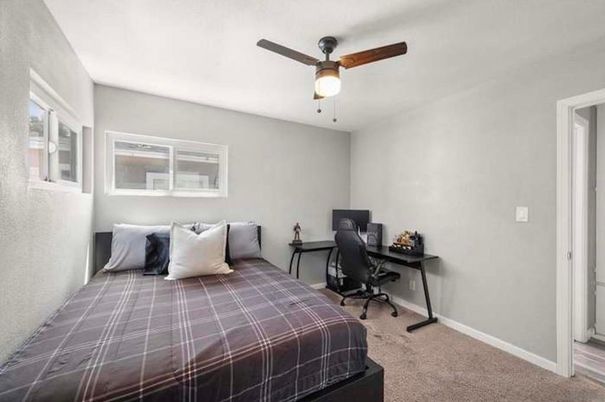Bedroom, Home Office, Interior
