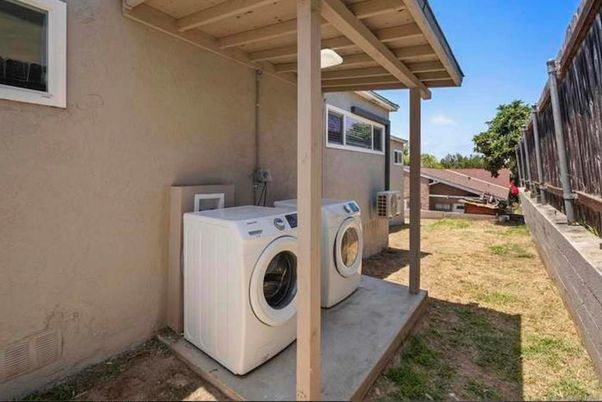 Backyard, Exterior, Washer