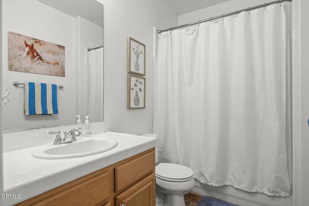 Bathroom, Interior, Tile Countertops
