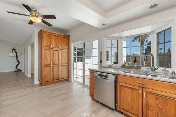 Interior, Kitchen, Water, Wood Texture Flooring