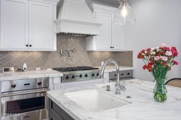 Interior, Kitchen, Stainless Steel Appliances