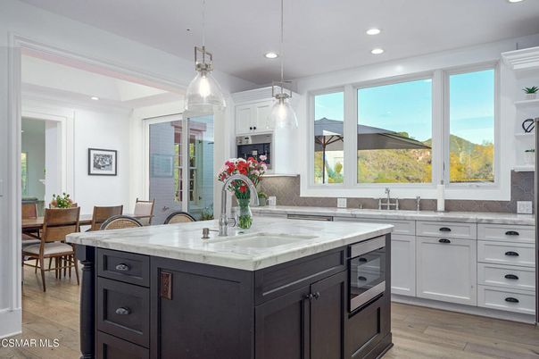 Dining room, Interior, Kitchen, Pendant Lights, Recessed Lighting, Wood Texture Flooring