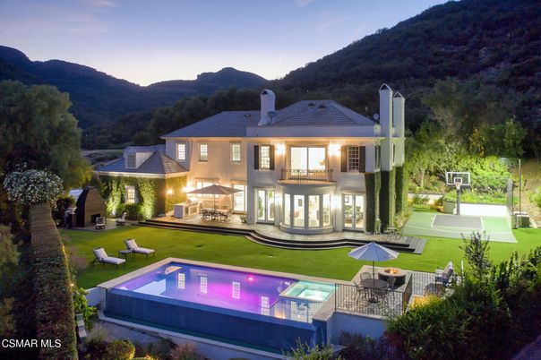 Backyard, Exterior, Pool
