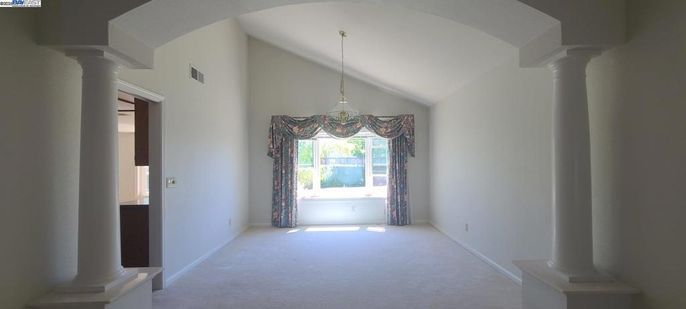 Chandelier, Empty room, Interior, Pendant Lights
