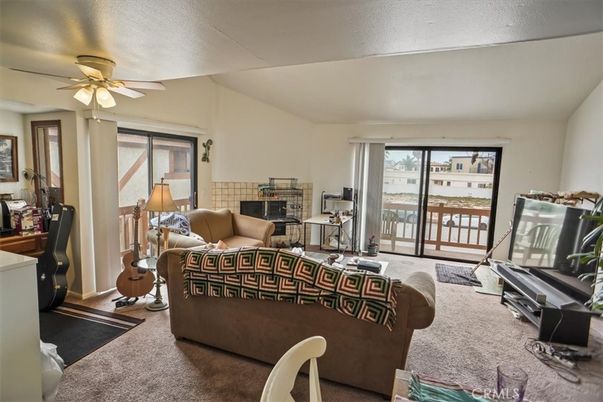 Interior, Living room, Water