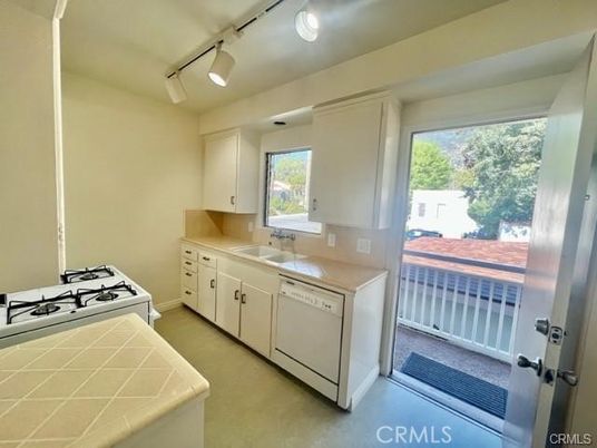 Interior, Kitchen, Tile Countertops