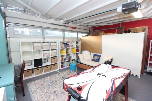 Garage, Interior