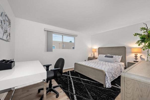 Bedroom, Home Office, Interior, Wood Texture Flooring