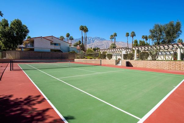 Exterior, Tennis Courts