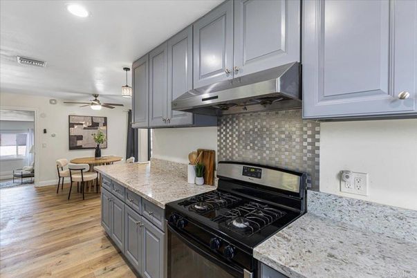 Dining room, Interior, Kitchen, Pendant Lights, Recessed Lighting, Wood Texture Flooring