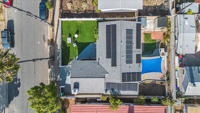 Exterior, Drone