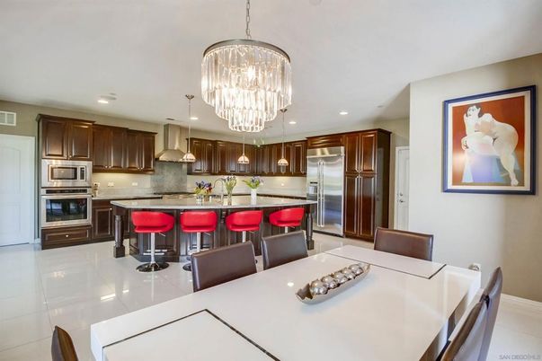 Chandelier, Dining room, Interior, Kitchen, Pendant Lights, Recessed Lighting, Stainless Steel Appliances