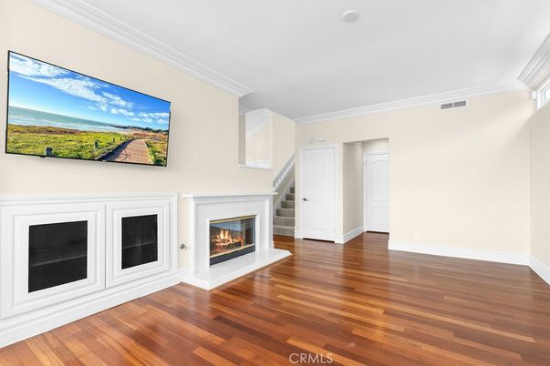 Empty room, Fireplace, Interior, Water, Wood Texture Flooring