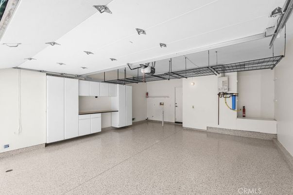 Garage, Interior