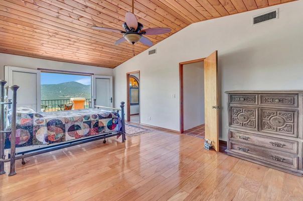 Bedroom, Interior, Wooden Ceilings, Wood Texture Flooring