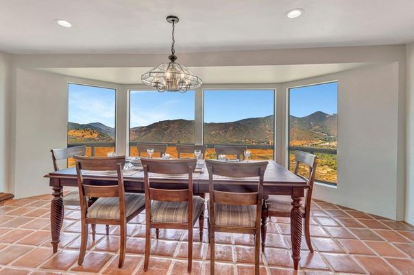 Dining room, Interior, Pendant Lights, Recessed Lighting