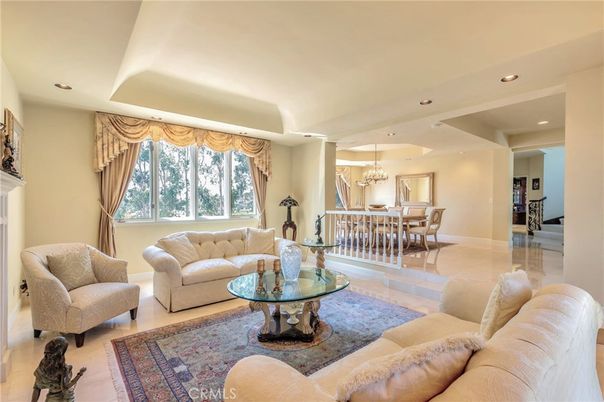 Chandelier, Dining room, Interior, Living room, Recessed Lighting