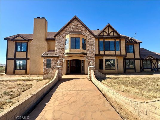 Backyard, Exterior, Facade, Tudor Revival
