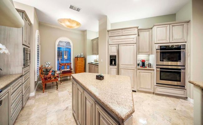 Dining room, Interior, Kitchen, Recessed Lighting, Stainless Steel Appliances