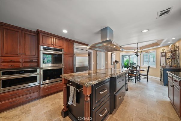 Chandelier, Dining room, Interior, Kitchen, Recessed Lighting, Stainless Steel Appliances