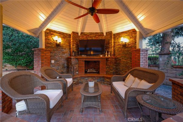 Exterior, Fireplace