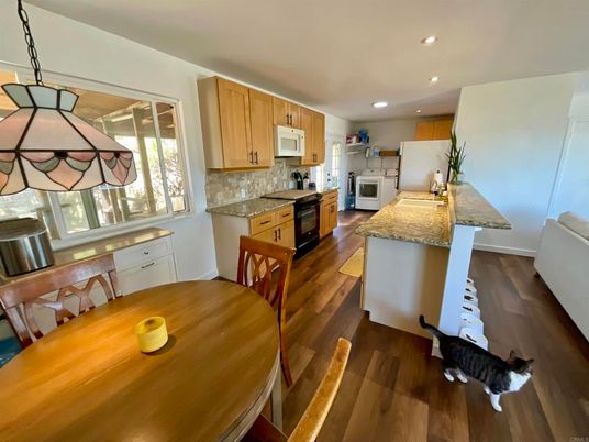 Dining room, Interior, Kitchen, Recessed Lighting, Wood Texture Flooring
