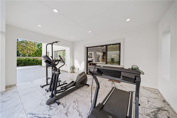 Fitness Equipment, Interior, Marble, Recessed Lighting