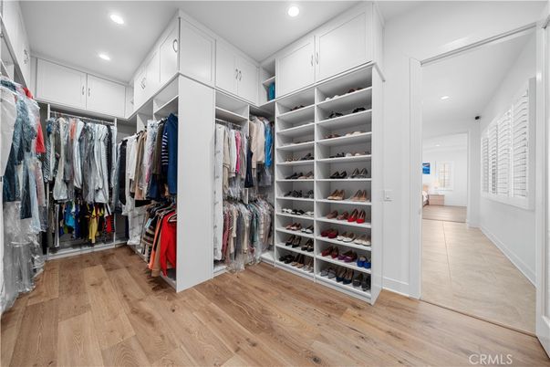 Interior, Recessed Lighting, Walk-in Closets, Wood Texture Flooring