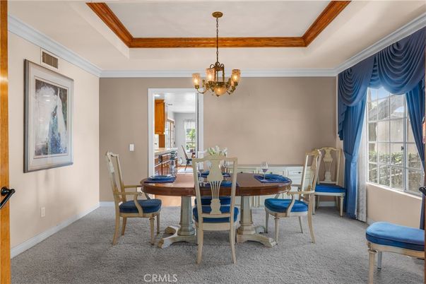 Chandelier, Dining room, Interior