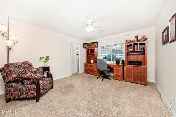 Home Office, Interior