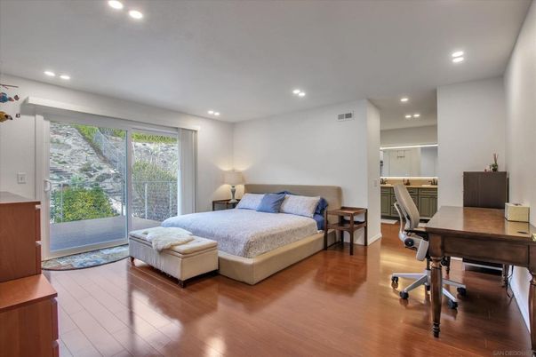 Bedroom, Home Office, Interior, Recessed Lighting, Wood Texture Flooring