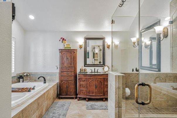 Bathroom, Dual Sink Vanities, Glass Shower, Interior, Recessed Lighting