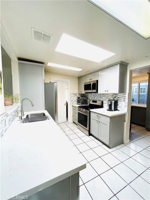 Interior, Kitchen, Stainless Steel Appliances