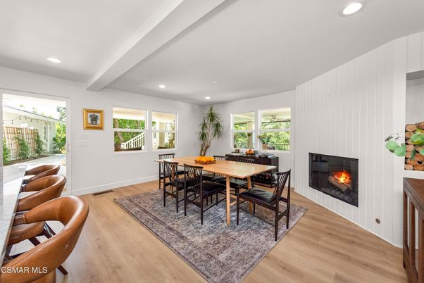 Dining room, Fireplace, Interior, Recessed Lighting, Wood Texture Flooring