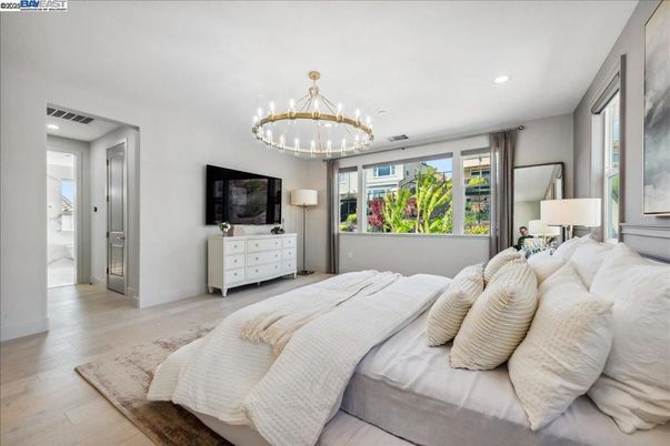 Bedroom, Interior, Pendant Lights, Recessed Lighting, Wood Texture Flooring