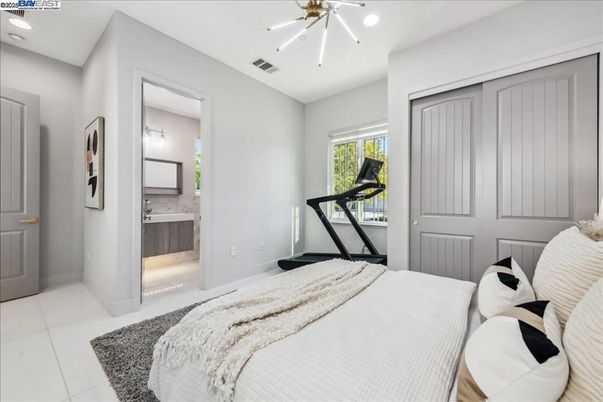Bedroom, Fitness Equipment, Interior, Recessed Lighting