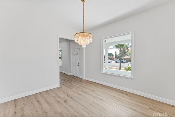 Chandelier, Empty room, Interior, Wood Texture Flooring